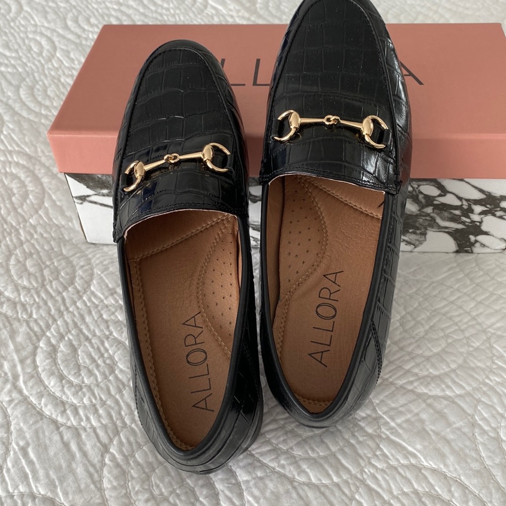 Brand new l black croc  leather shoes